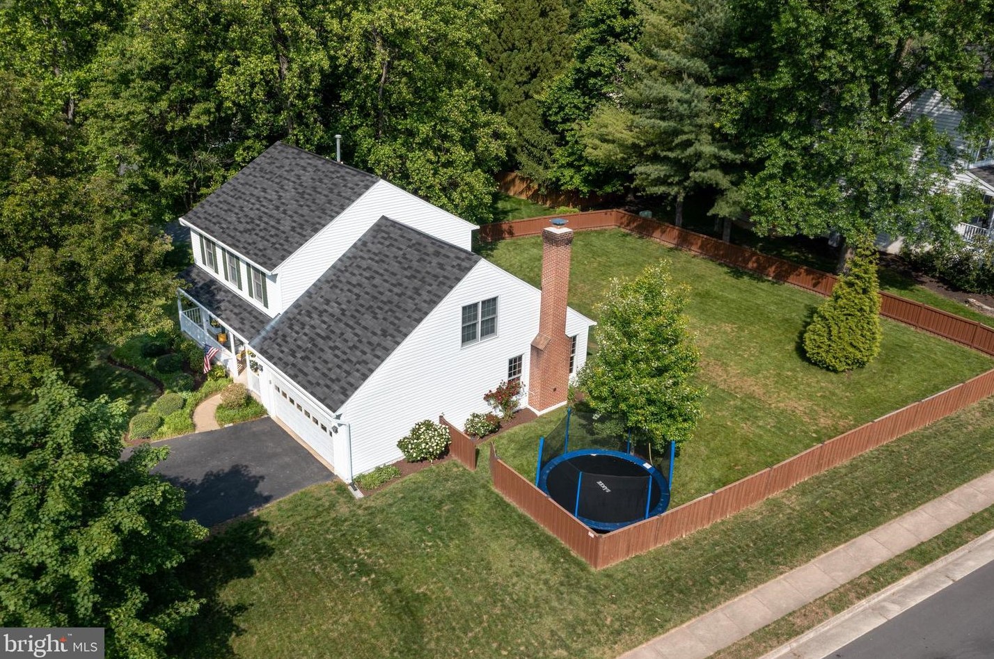 8019 Oak Bridge Ln, Fairfax, VA 22039-3409