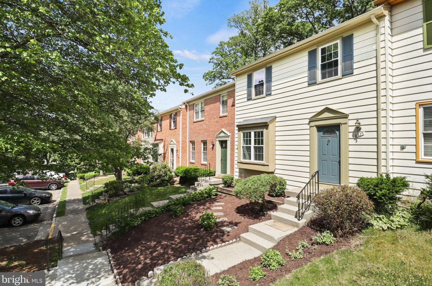 8325 Stationhouse Ct, Lorton, VA 22079