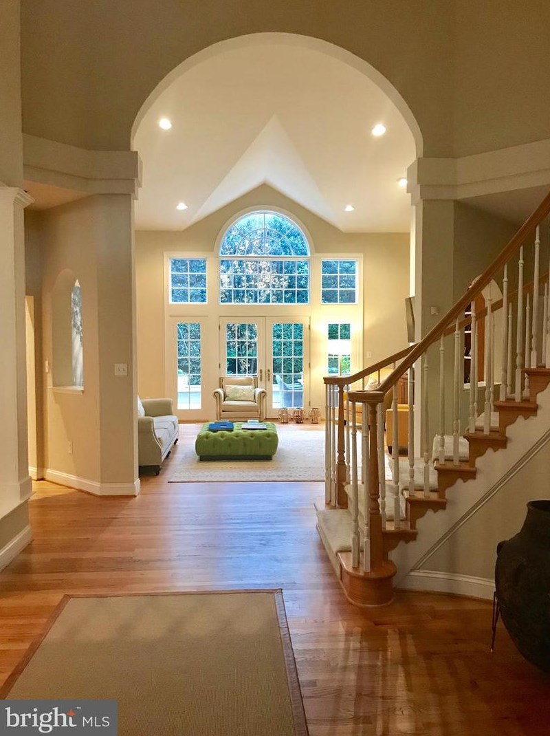 7405 Old Maple Sq, Mc Lean, VA 22102