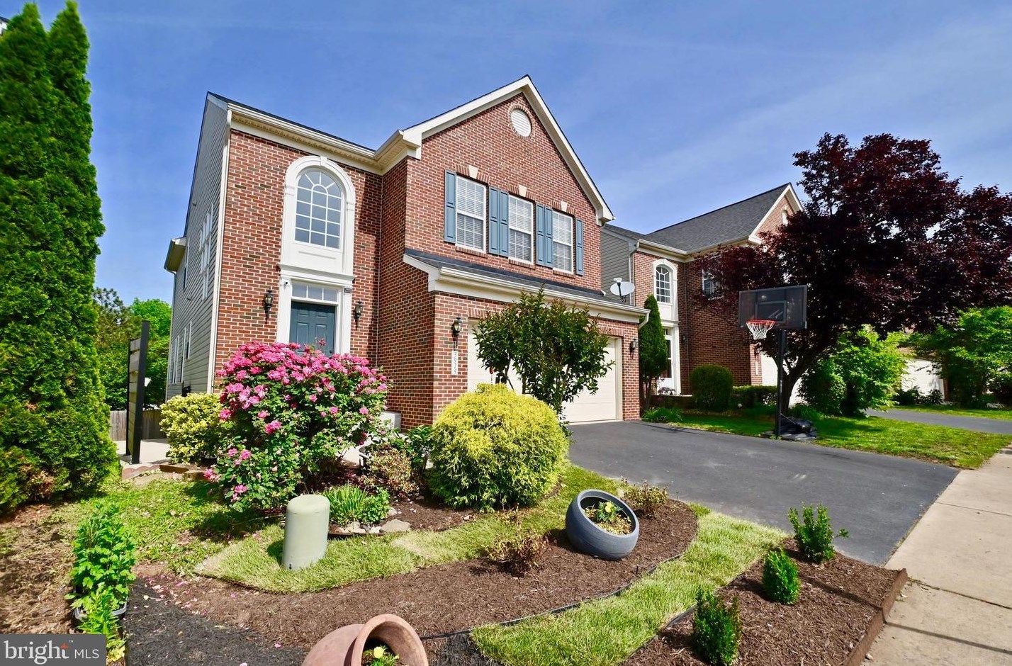 3915 Beeker Mill Pl, Fairfax, VA 20151-3388