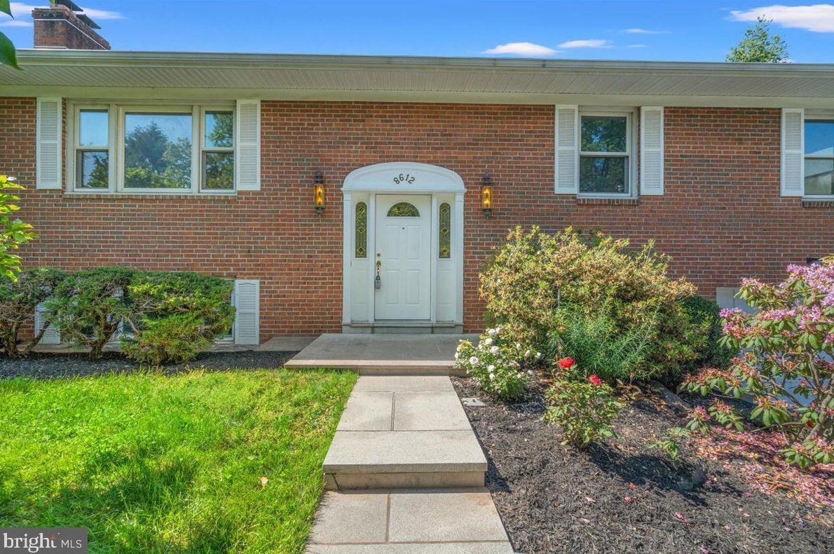8612 Willowmere Dr, Vienna, VA 22180-7023