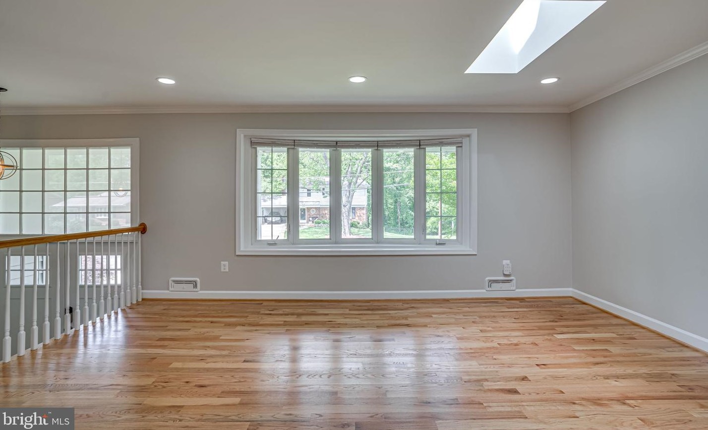 9301 Santayana Dr, Fairfax, VA 22031