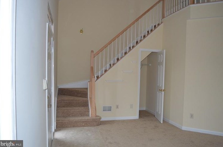7033 Haycock Rd #202, Falls Church, VA 22043