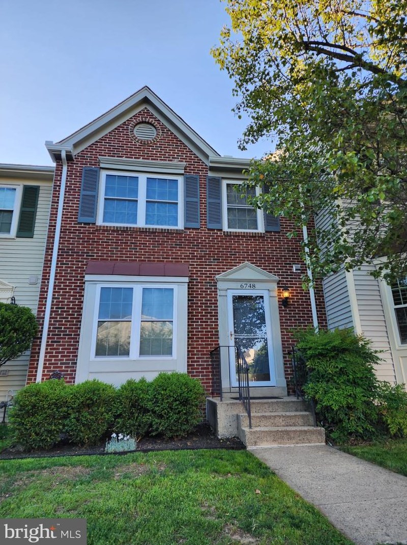 6748 Jenny Leigh Ct, Centreville, VA 20121