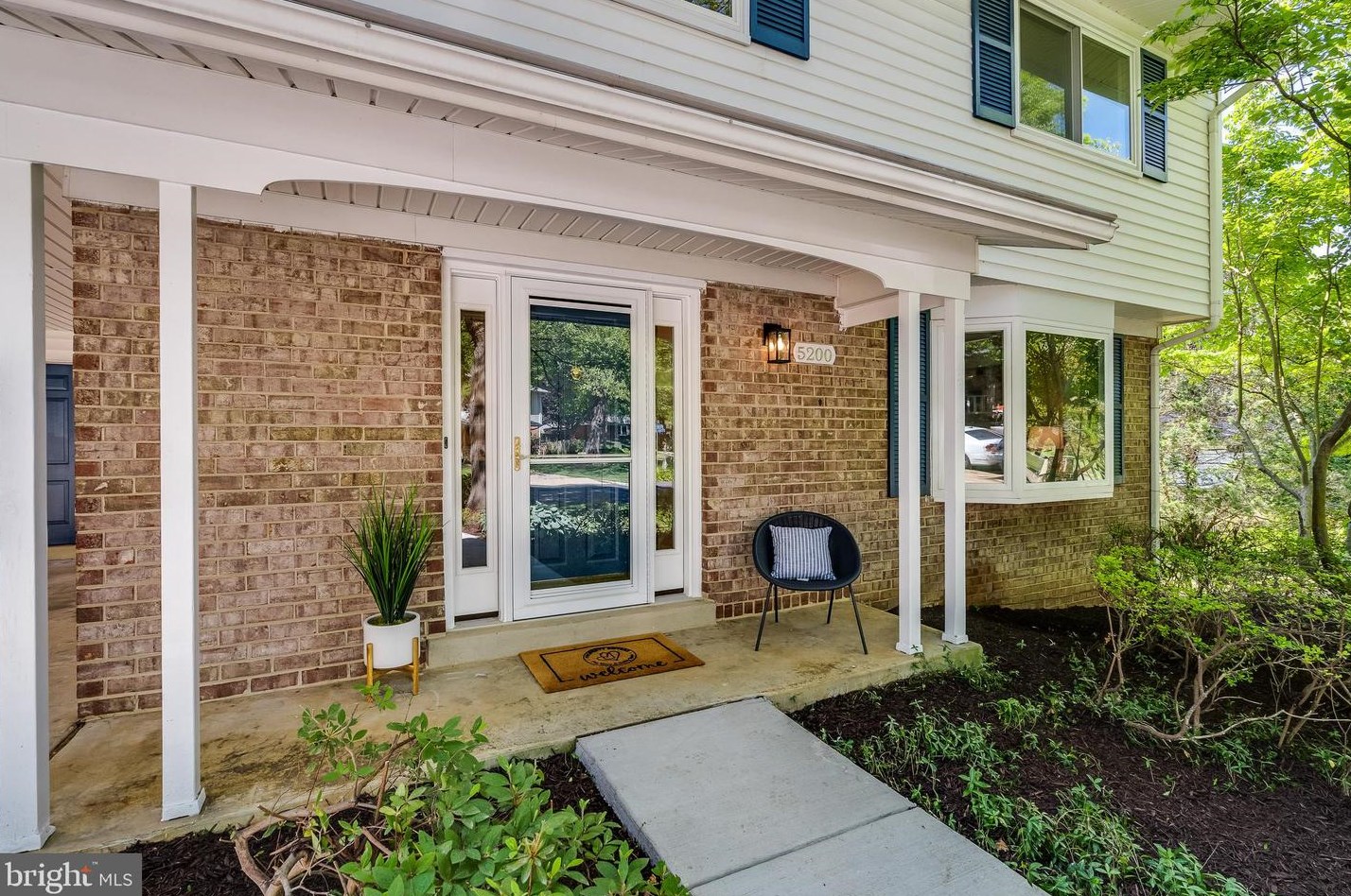 5200 Pommeroy Dr, Fairfax, VA 22032-3919