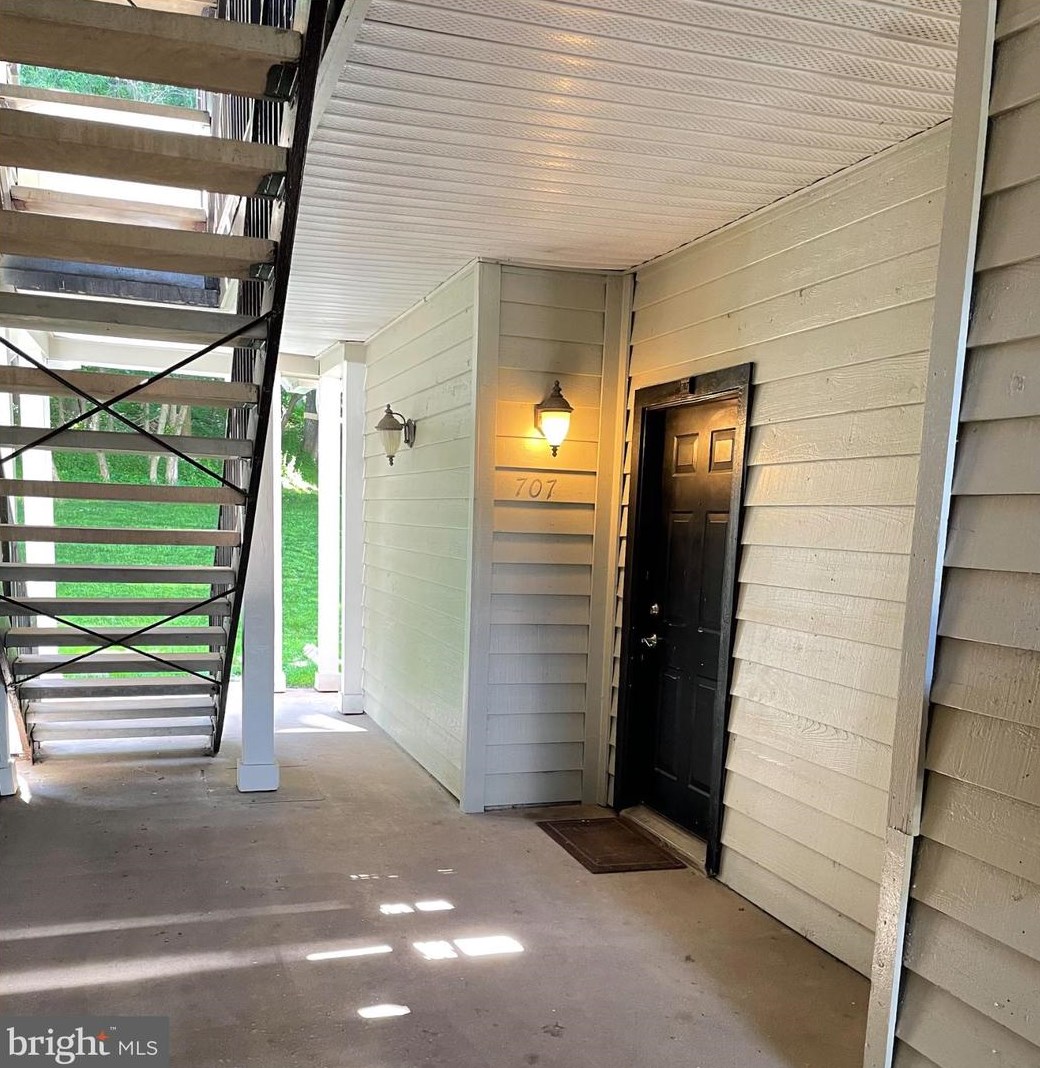 3904 Penderview Dr #707, Fairfax, VA 22033