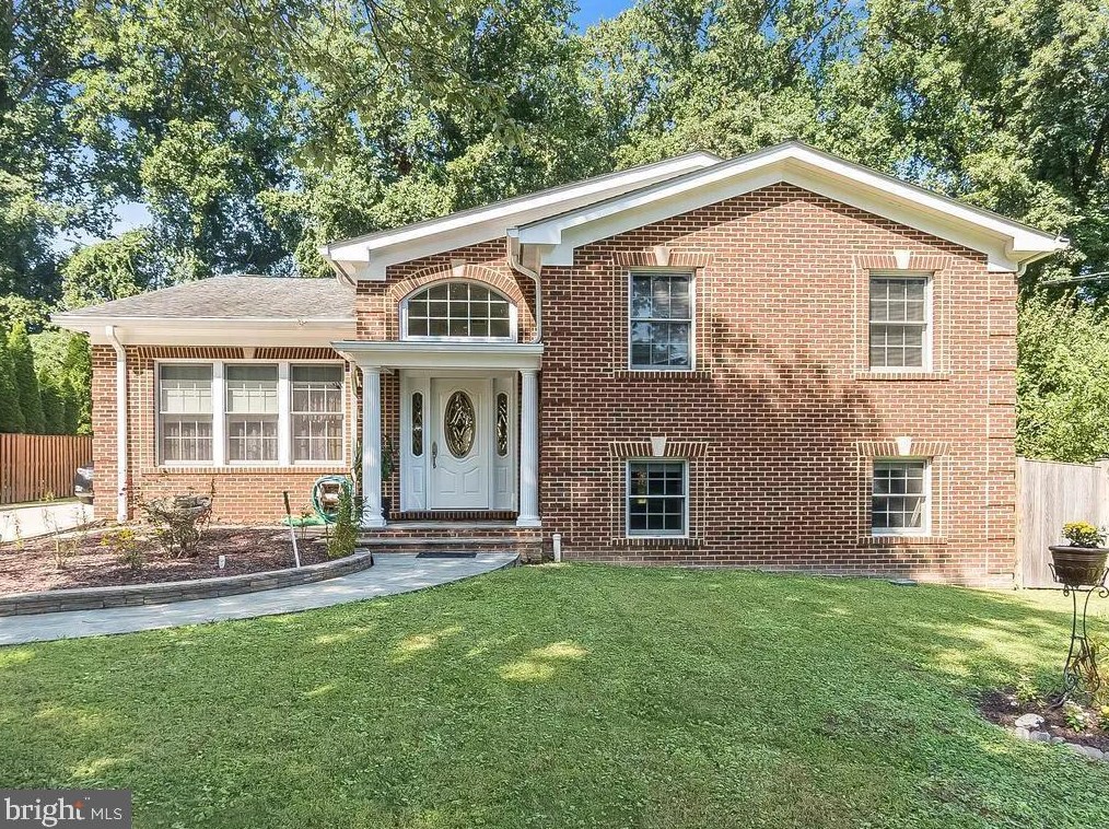 6202 Tanglewood Ct, Springfield, VA 22152