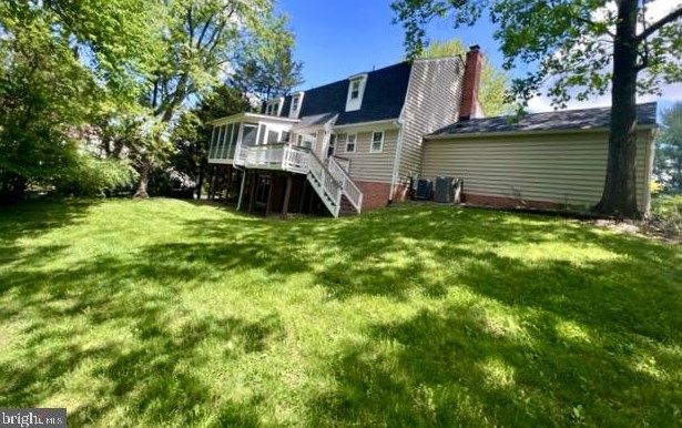 9101 Streamview Ln, Vienna, VA 22182