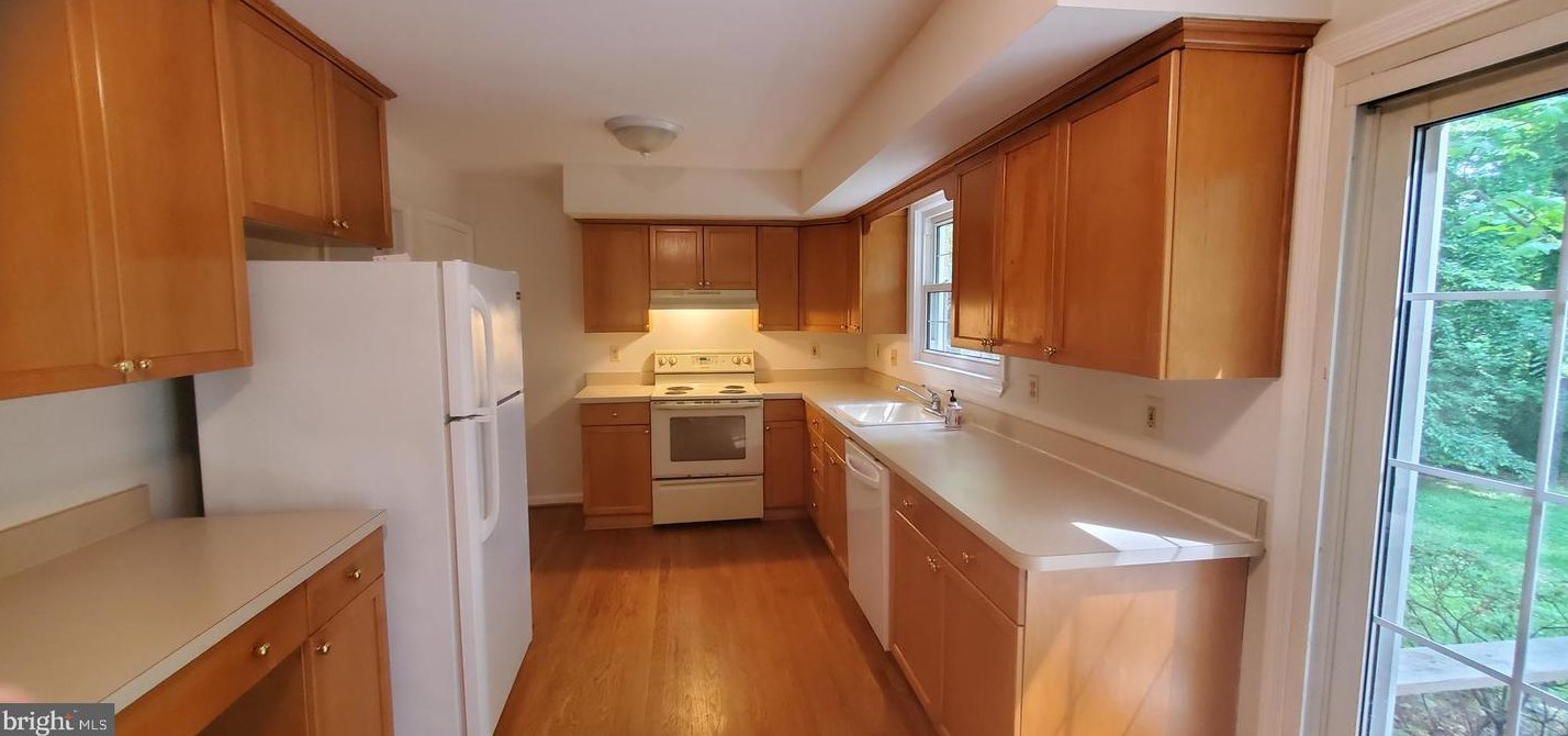 5025 Linette Ln, Annandale, VA 22003