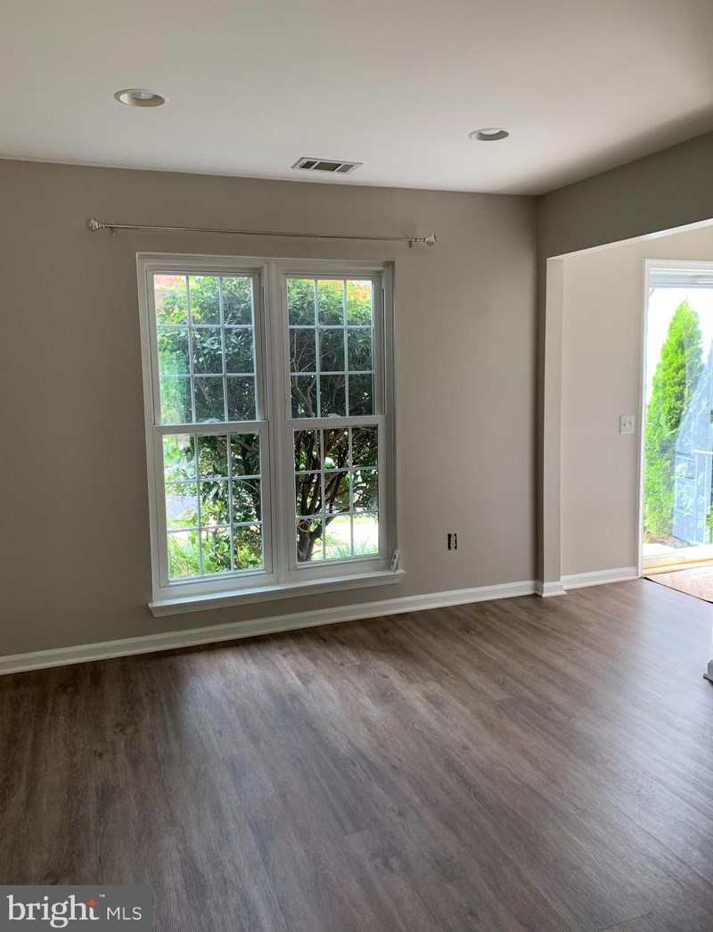 6257 Astrid Cv, Centreville, VA 20120