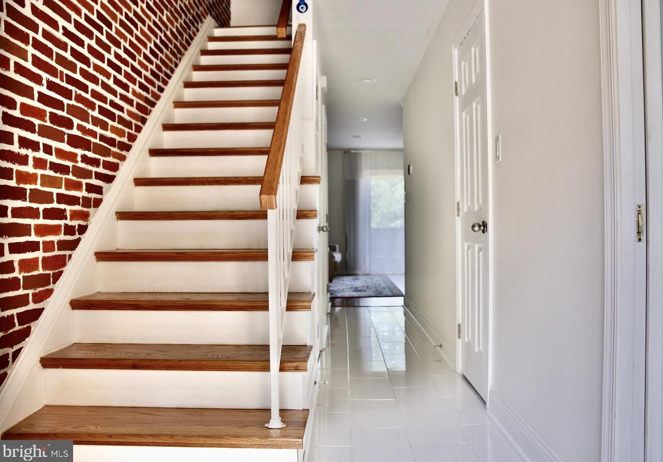 3899 Steppes Ct #a, Falls Church, VA 22041