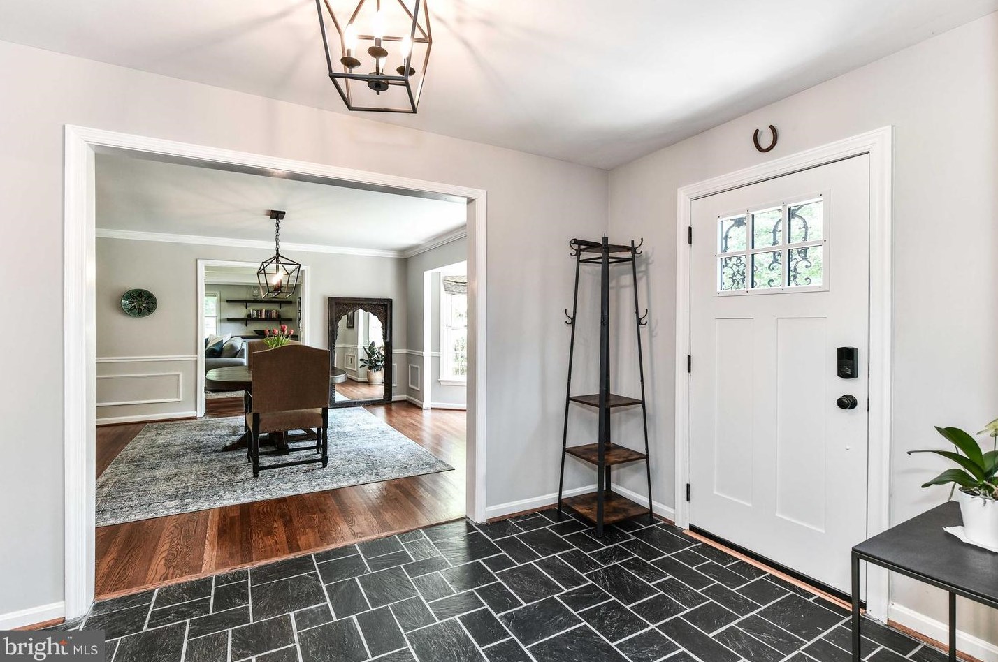 310 Chesapeake Dr, Great Falls, VA 22066