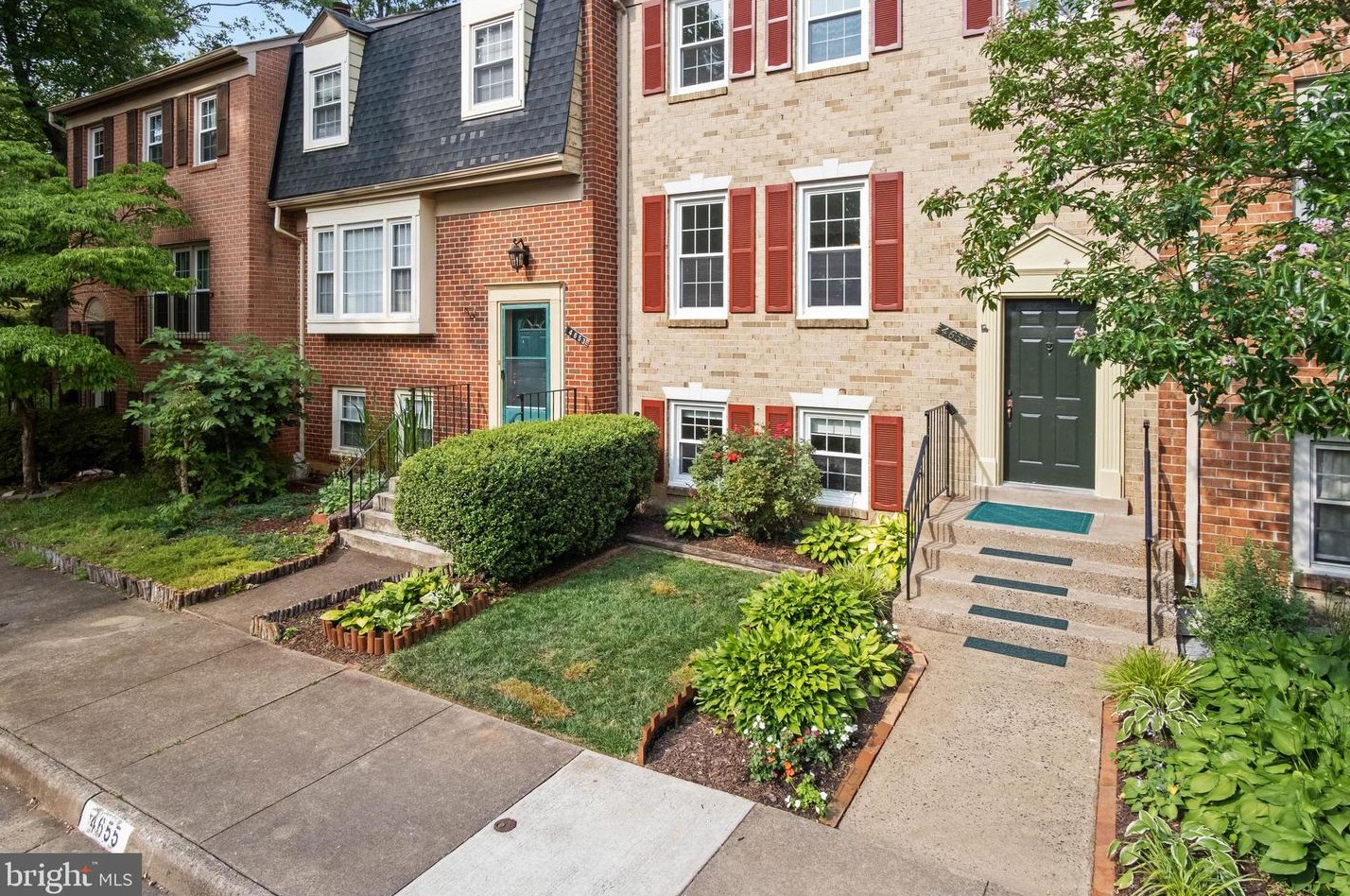 4655 Forestdale Dr, Fairfax, VA 22032-3502
