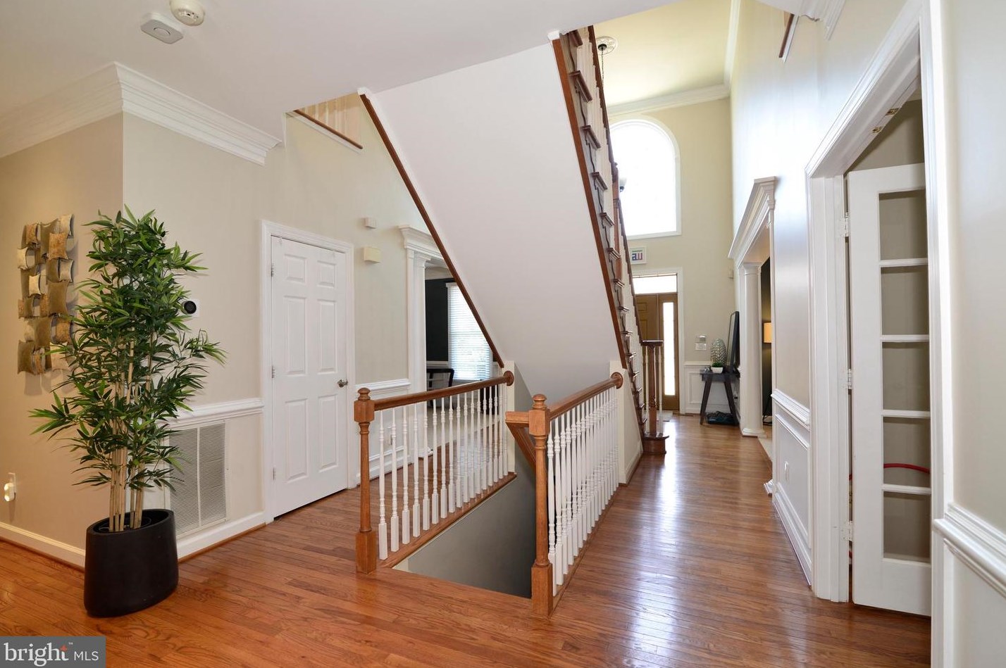 2113 Arrowleaf Dr, Vienna VA  22182-5191 exterior