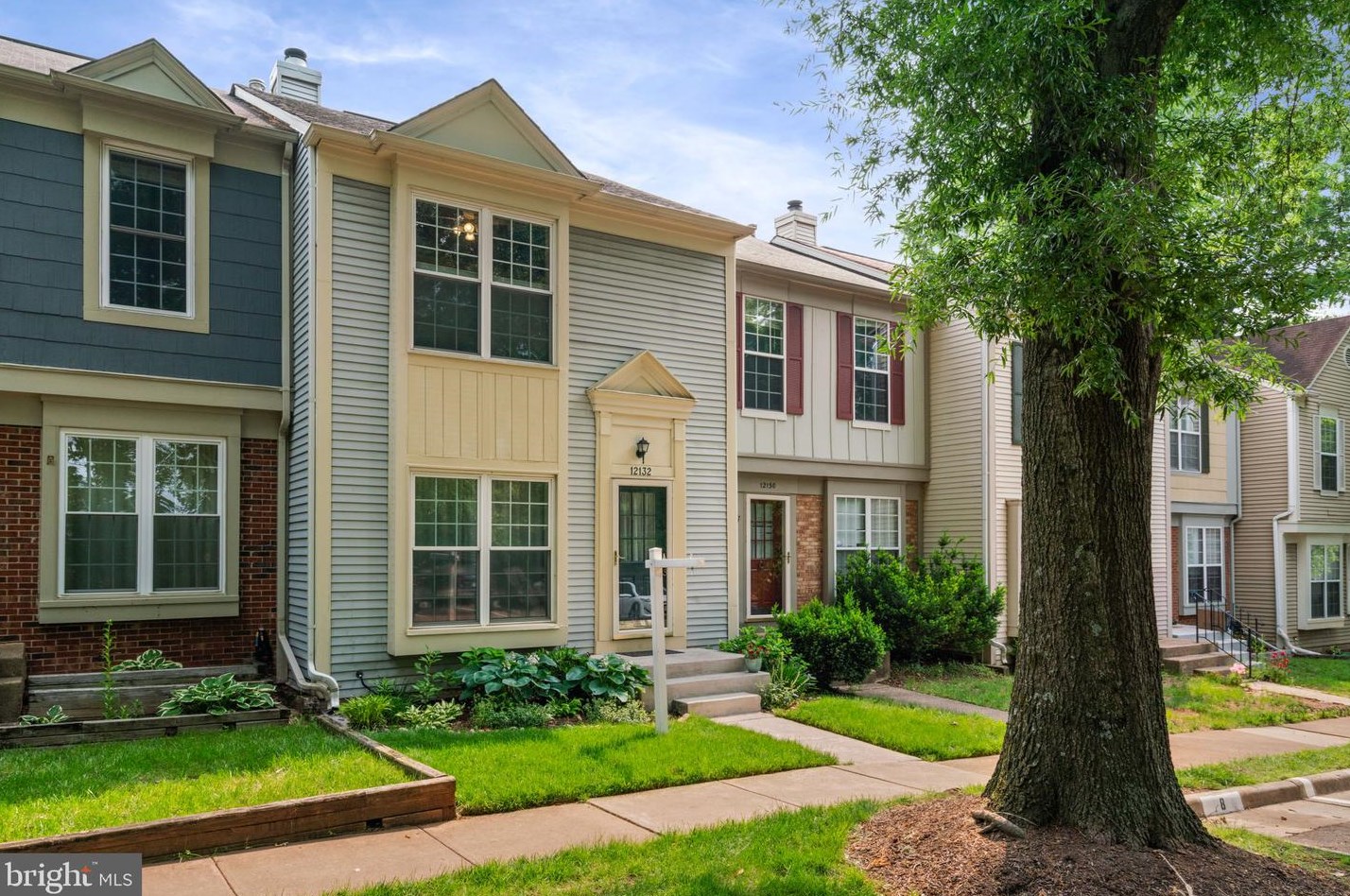 12132 Wedgeway Pl, Fairfax, VA 22033-2520