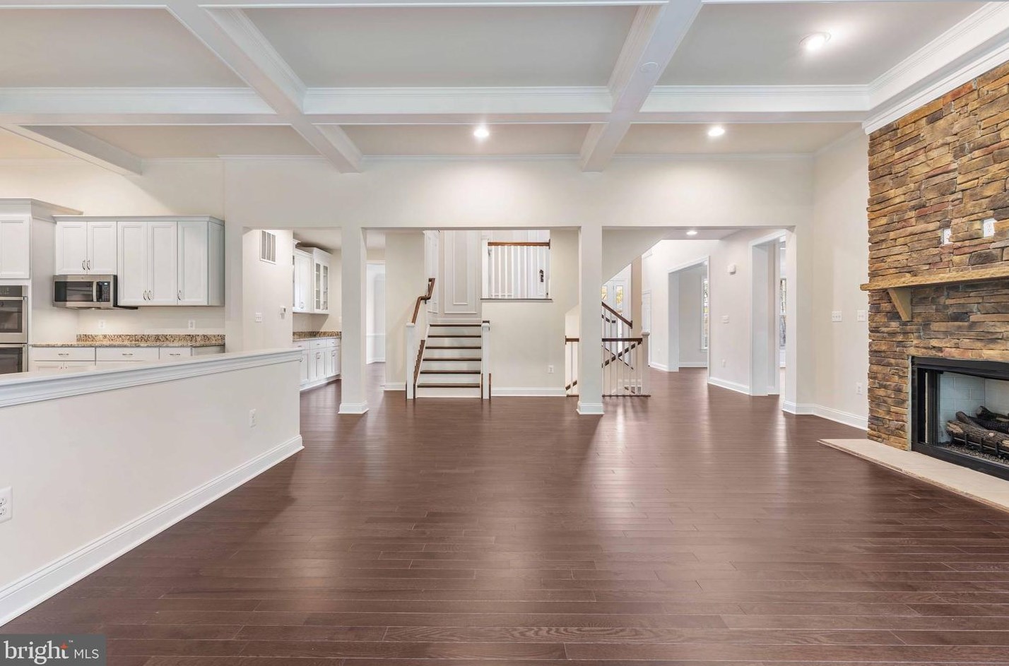 4719 Briggs Rd, Fairfax VA  22030-5704 exterior