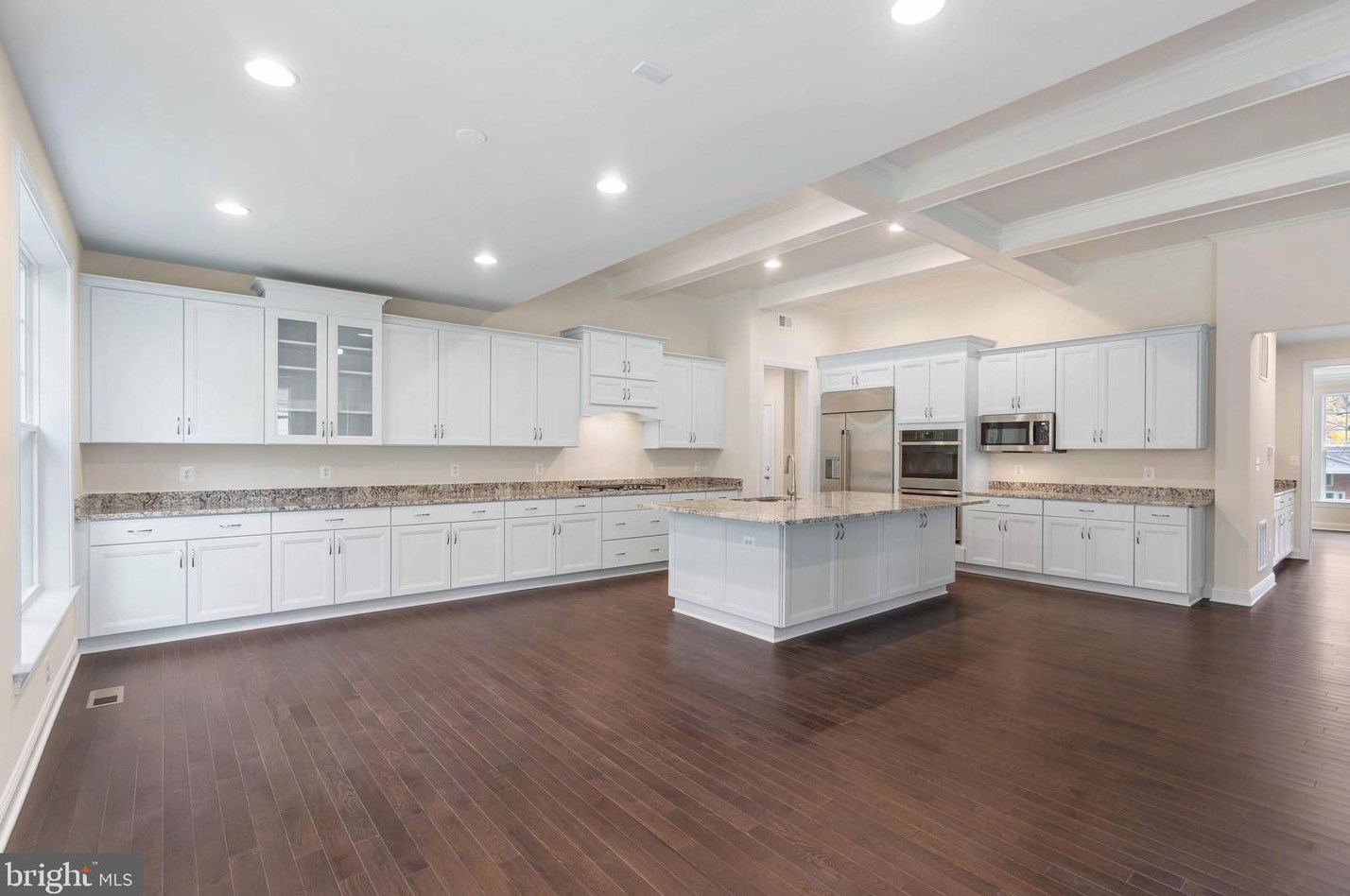 4719 Briggs Rd, Fairfax VA  22030-5704 exterior