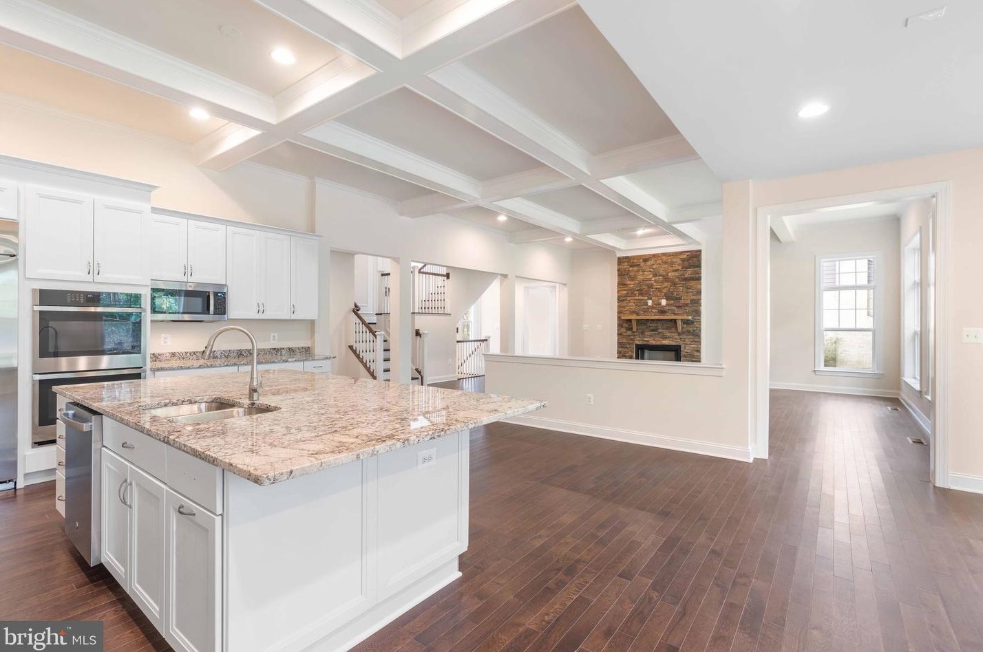 4719 Briggs Rd, Fairfax VA  22030-5704 exterior