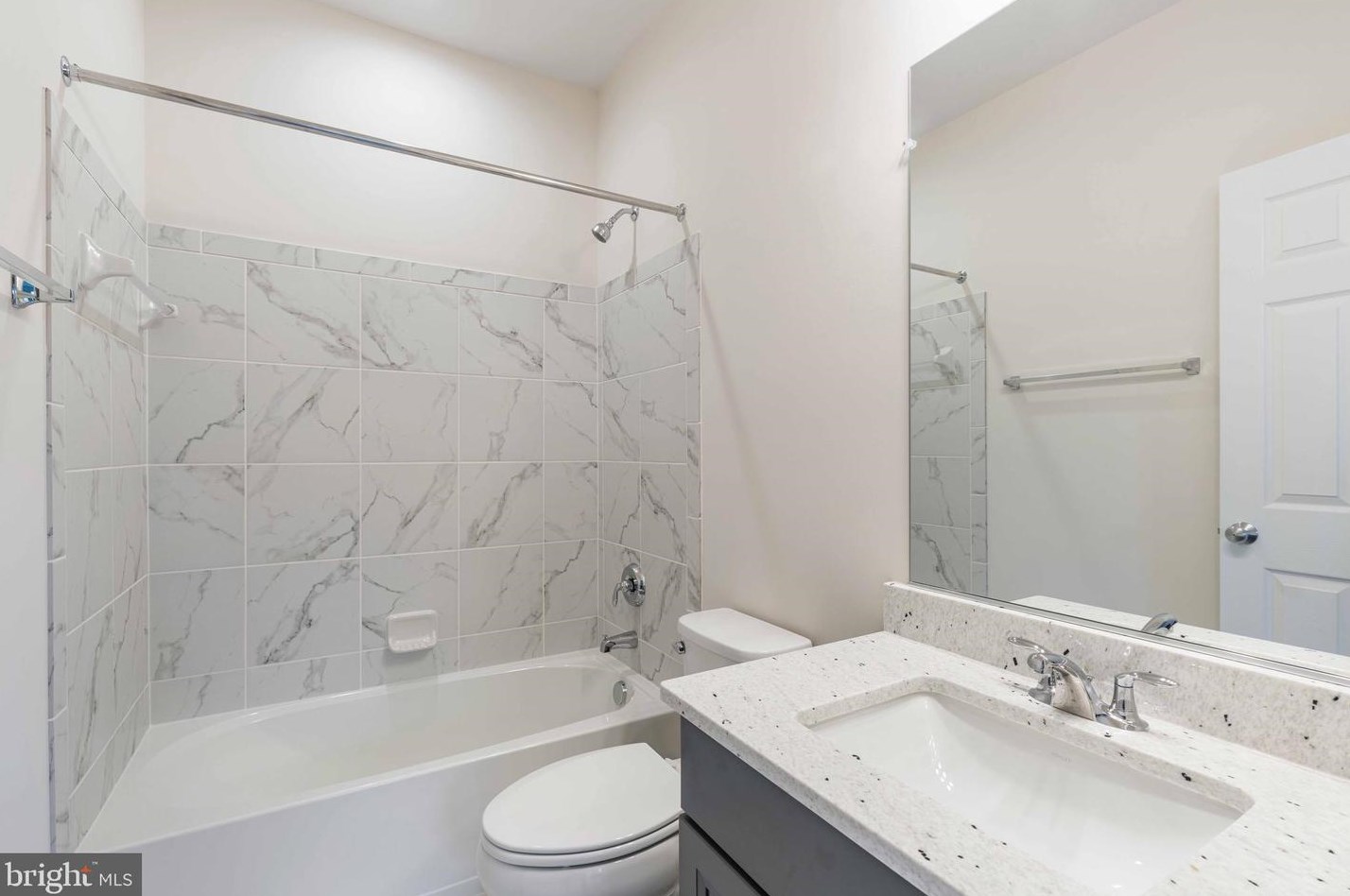 4719 Briggs Rd, Fairfax VA  22030-5704 exterior