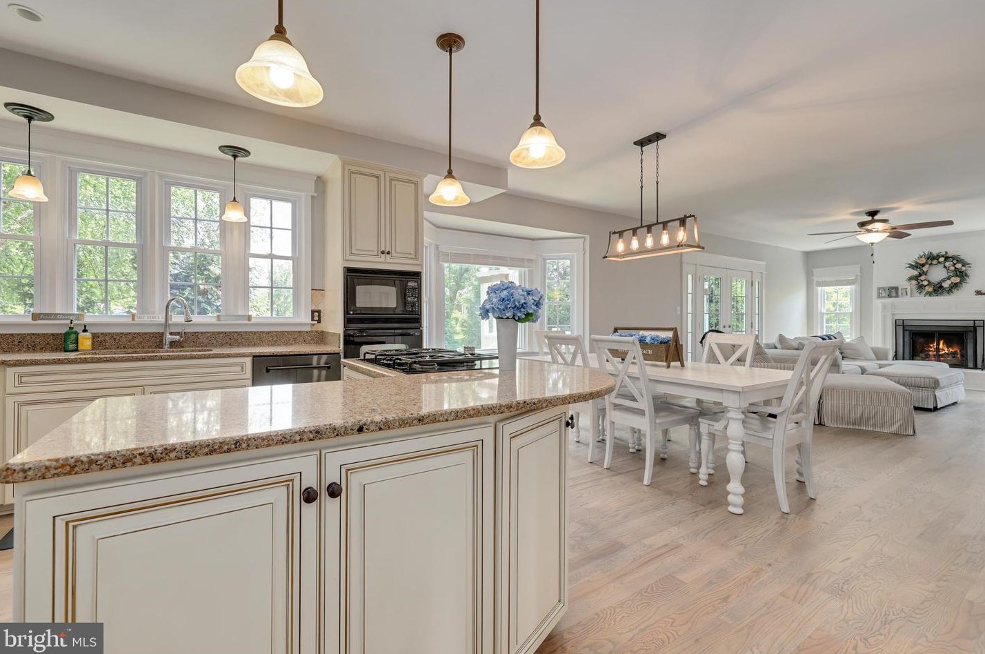 14808 Windrift Ct, Centreville VA  20120-1372 exterior