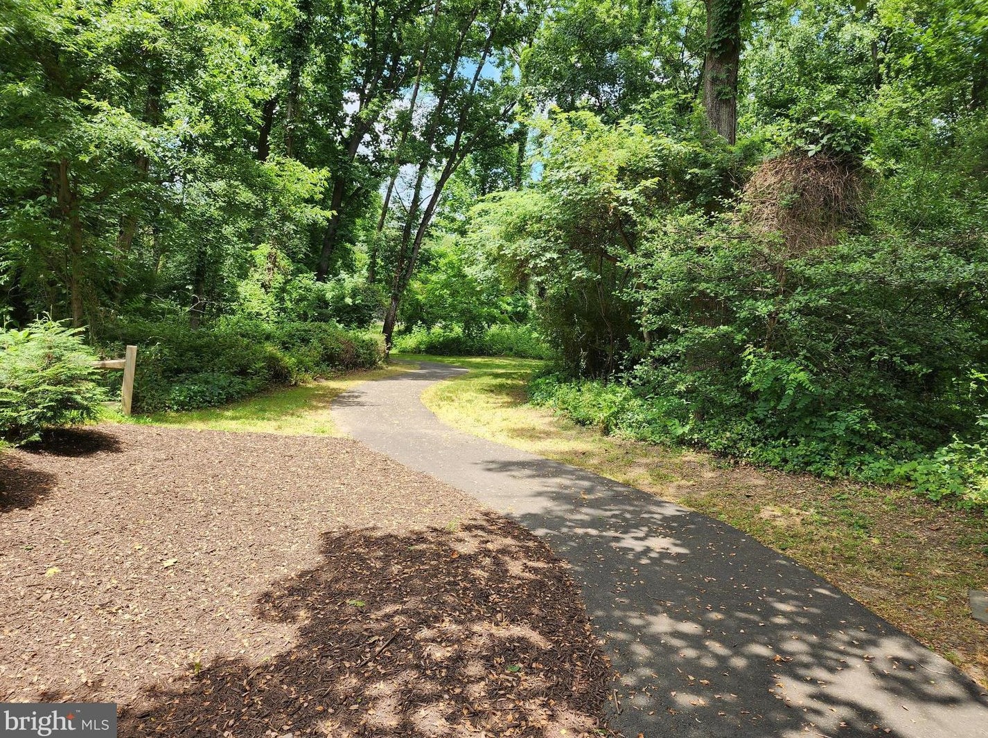 4713 Lewis Wood Ct, Fairfax VA 20151-2539 exterior