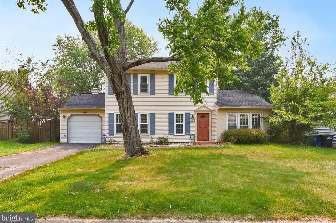 12855 Fantasia Dr, Herndon, VA 20170