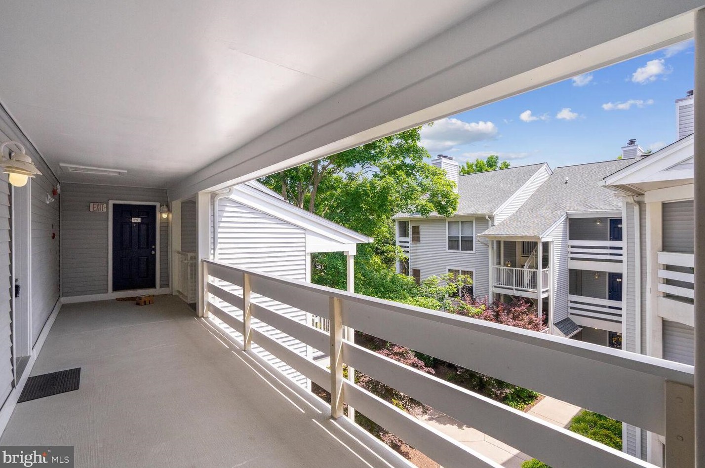 10302 Appalachian Cir, Vienna VA  22124-2753 exterior