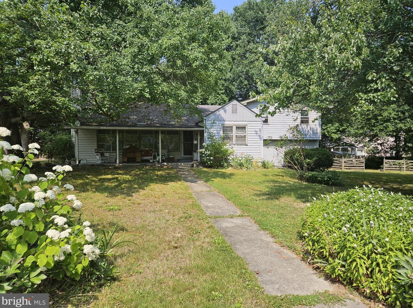 7122 Neuman St, Springfield, VA 22150