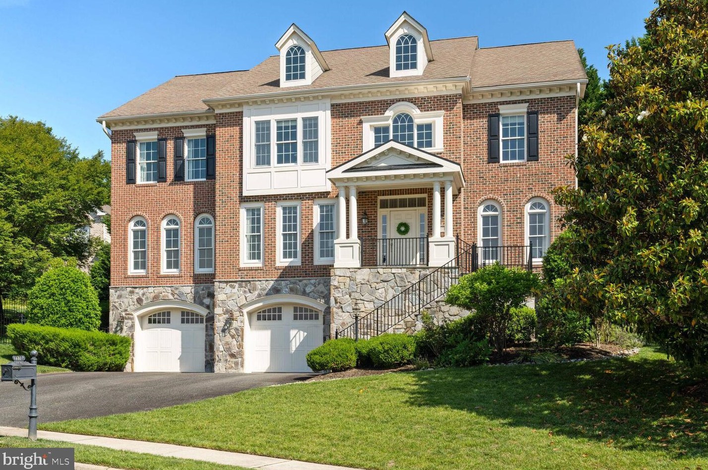 1577 Maddux Ln, Mc Lean, VA 22101