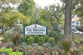 12104 Greenway Ct Apt 101, Fairfax, VA 22033