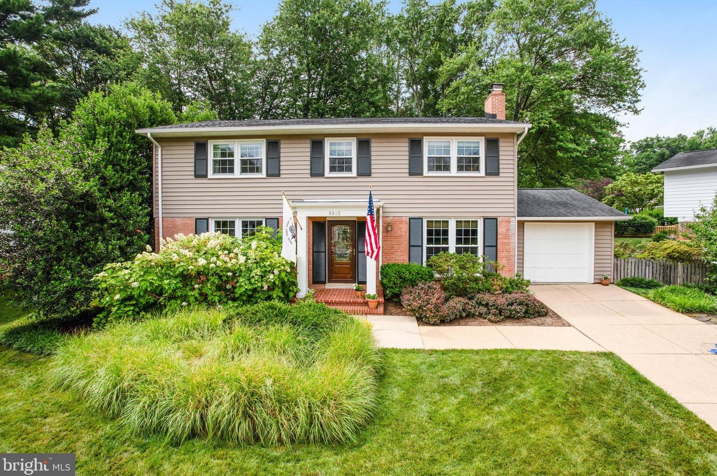 8813 Higdon Dr, Vienna, VA 22182