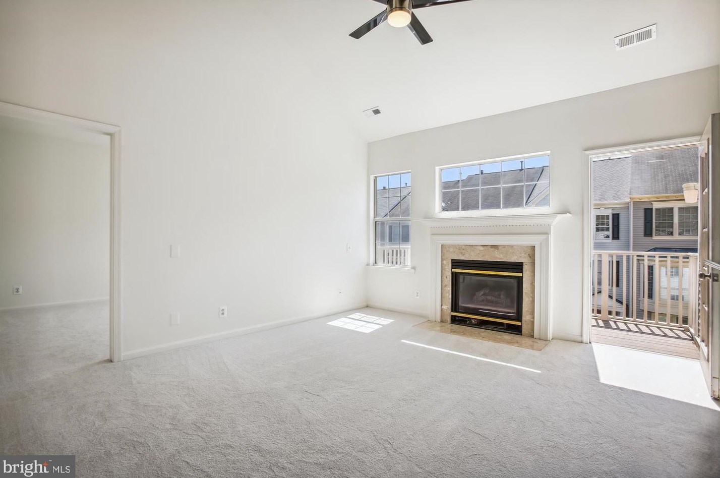 12451 Hayes Ct, Fairfax, VA 22033-4296
