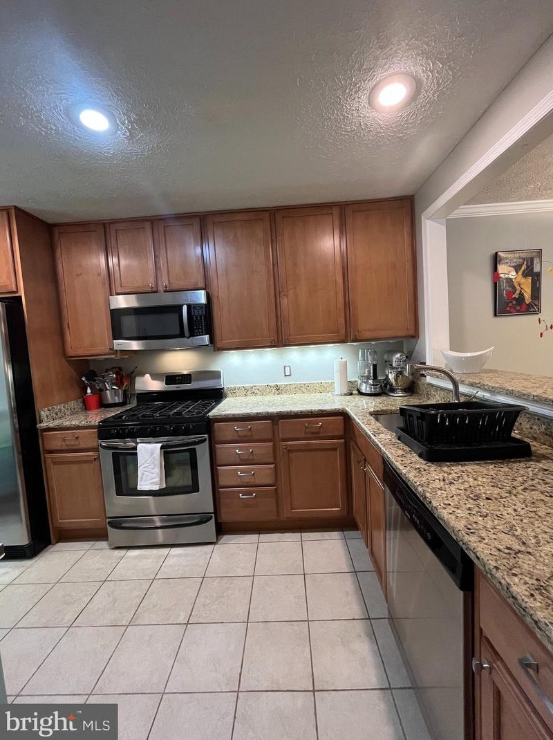 7801 Willow Point Dr # 7801, Falls Church, VA