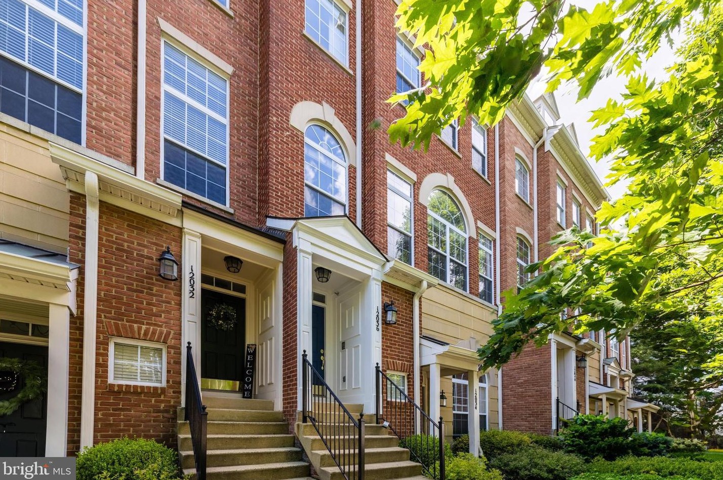 12036 Trumbull Way #2b, Herndon, VA 20190