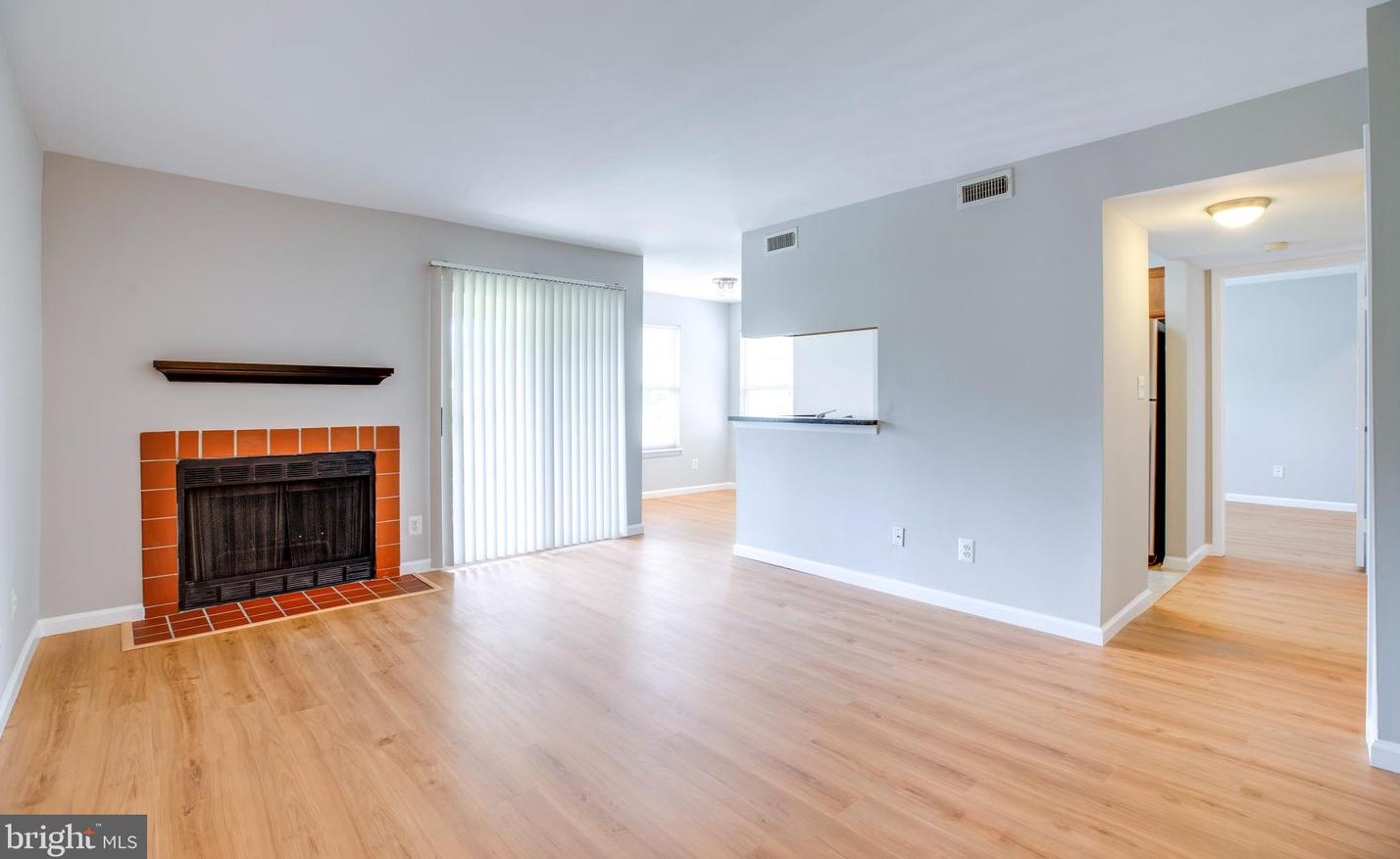 11653 Gas Light Ct #11653i, Herndon, VA 20190