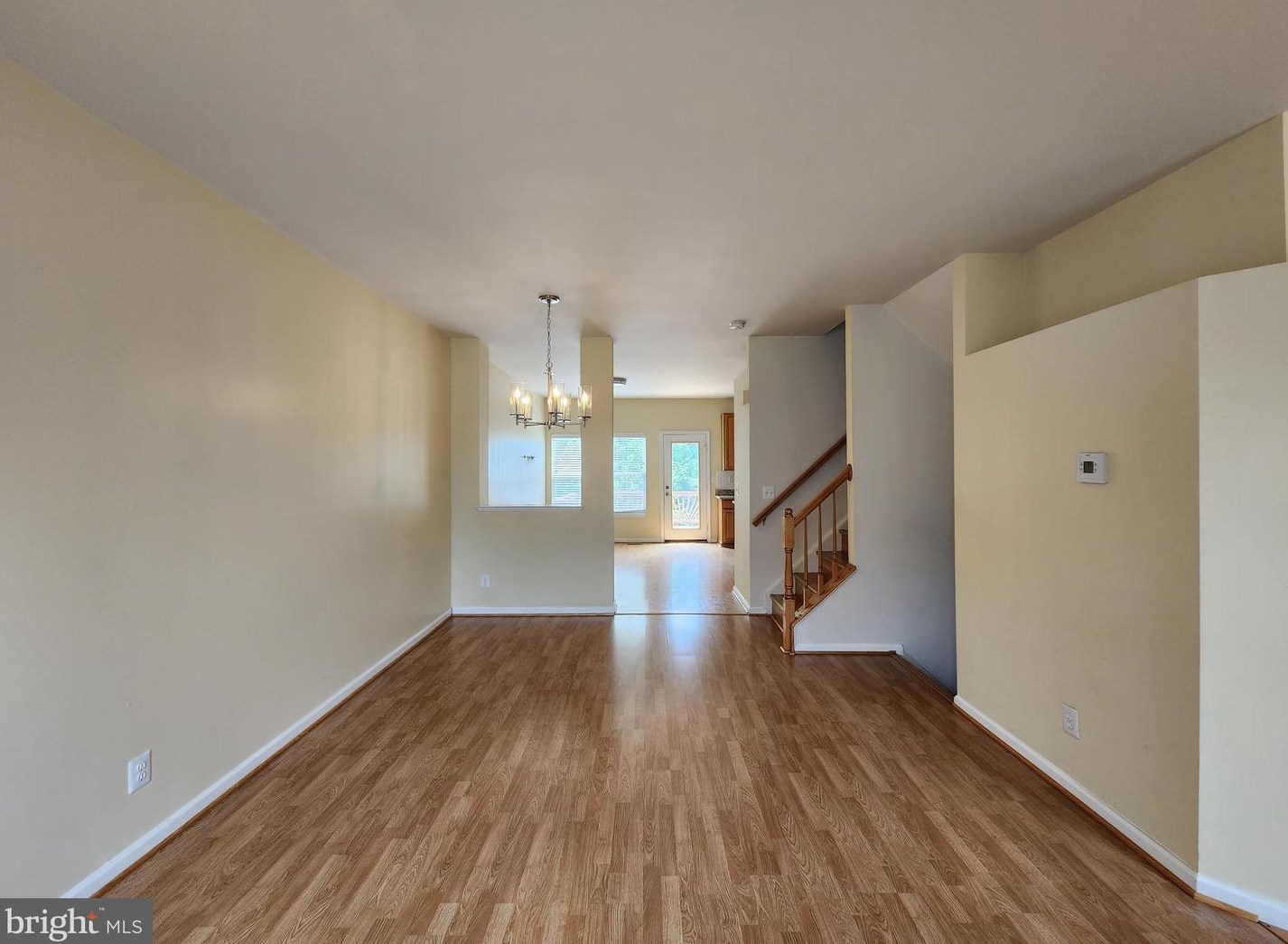2555 James Monroe Cir, Herndon, VA 20171