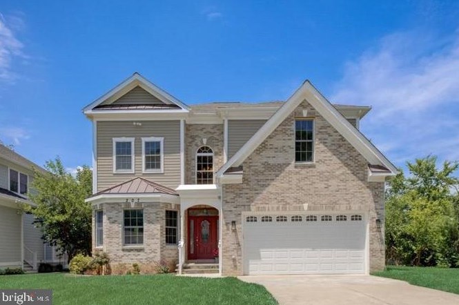 207 Battle St, Vienna, VA 22180-6304
