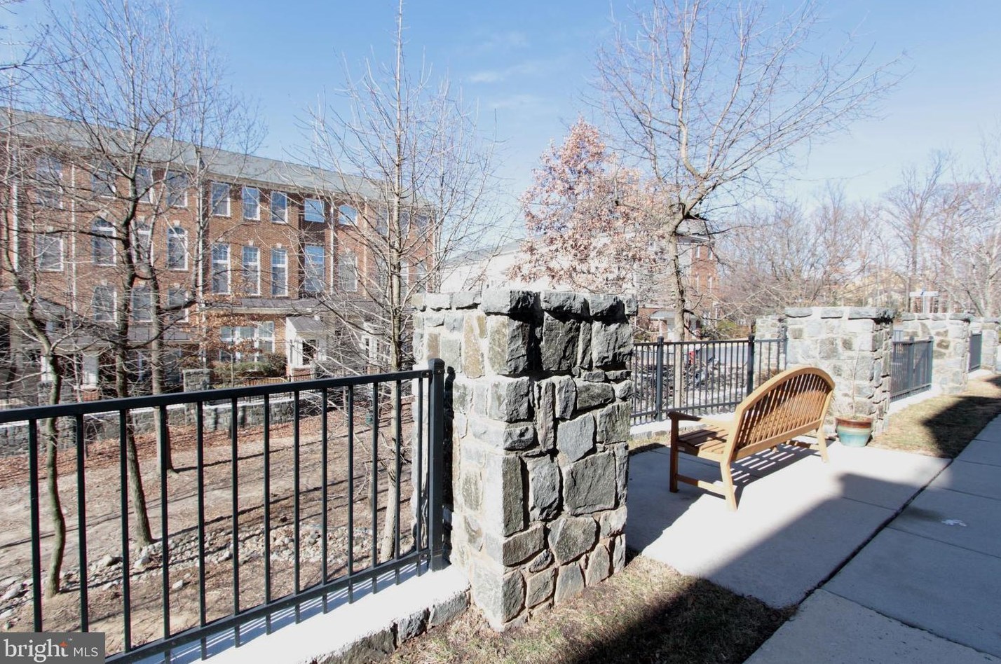 4495 Beacon Grove Cir, Fairfax, VA 22033-6039