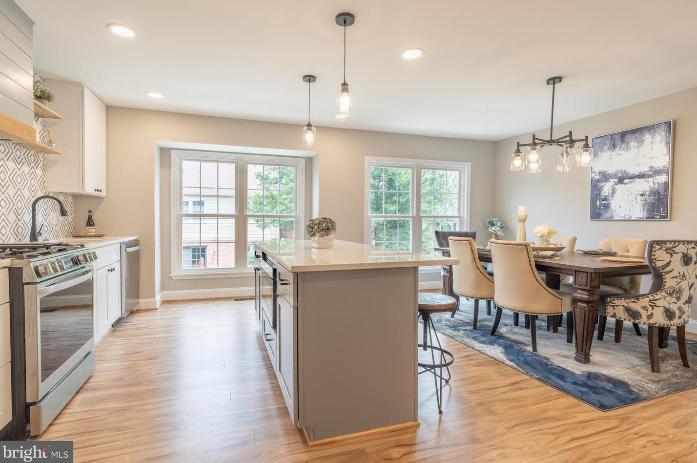 4717 Gainsborough Dr, Fairfax VA 22032-2379 exterior