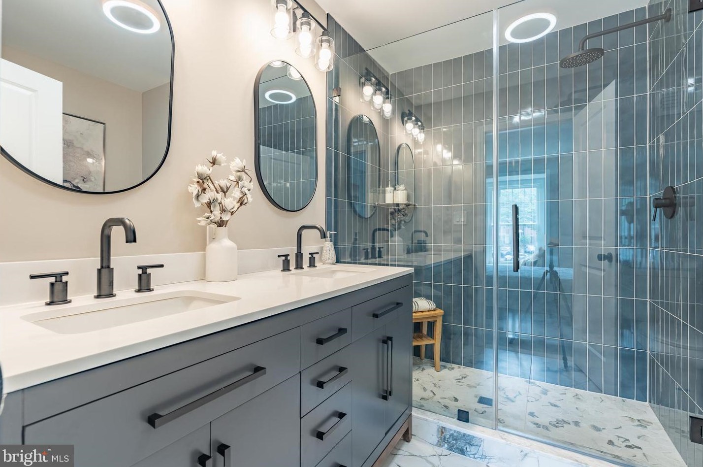 4717 Gainsborough Dr, Fairfax VA 22032-2379 exterior