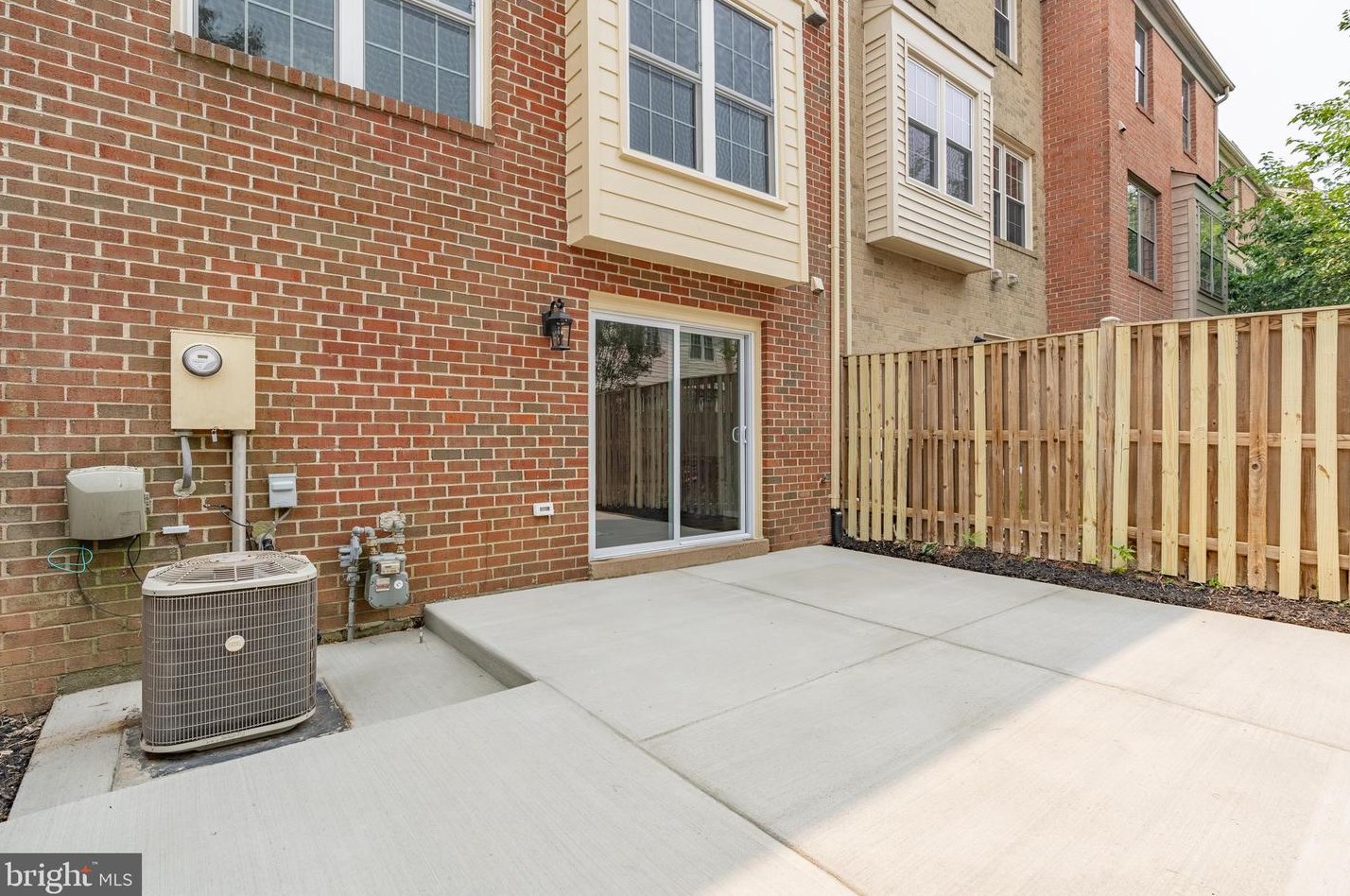 4717 Gainsborough Dr, Fairfax VA 22032-2379 exterior