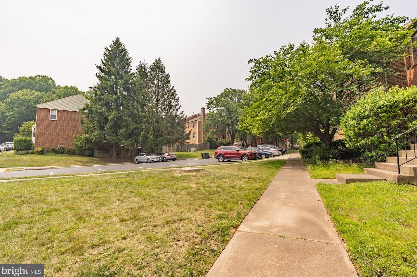 4717 Gainsborough Dr, Fairfax VA 22032-2379 exterior