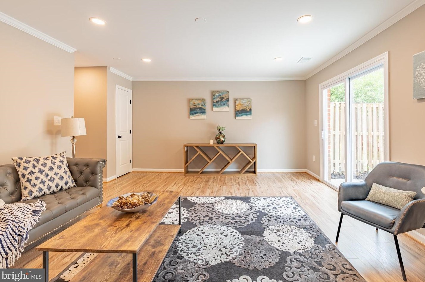 4717 Gainsborough Dr, Fairfax VA 22032-2379 exterior