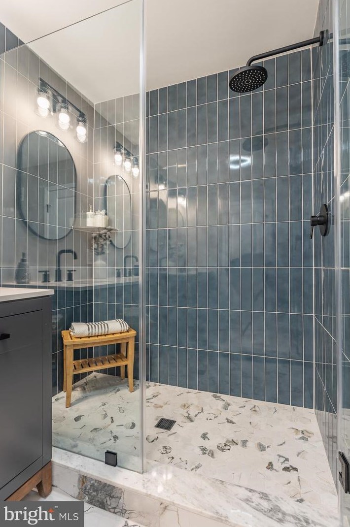 4717 Gainsborough Dr, Fairfax VA 22032-2379 exterior