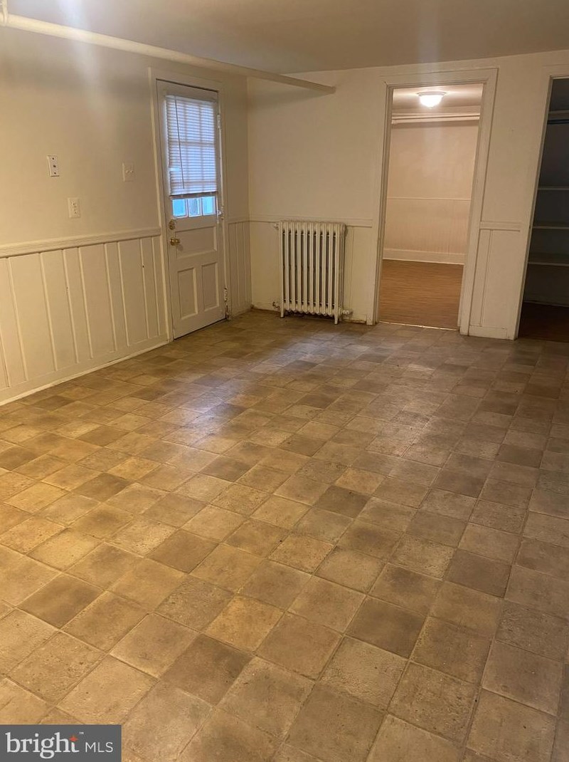 6641 Osborn St #3, Falls Church, VA 22046