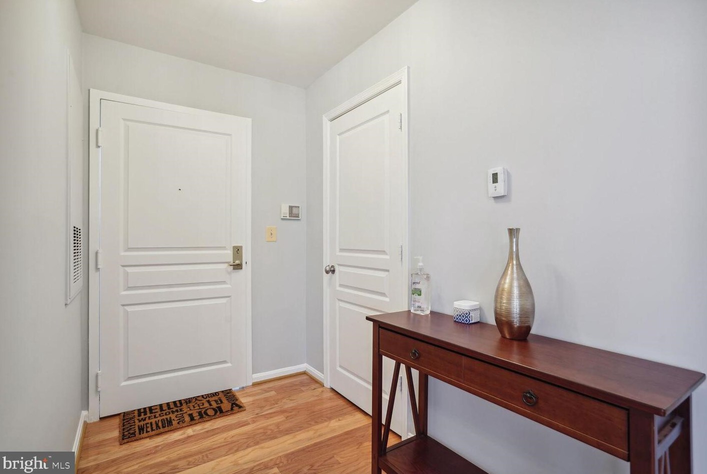 5575 Seminary Rd #204, Falls Church, VA 22041