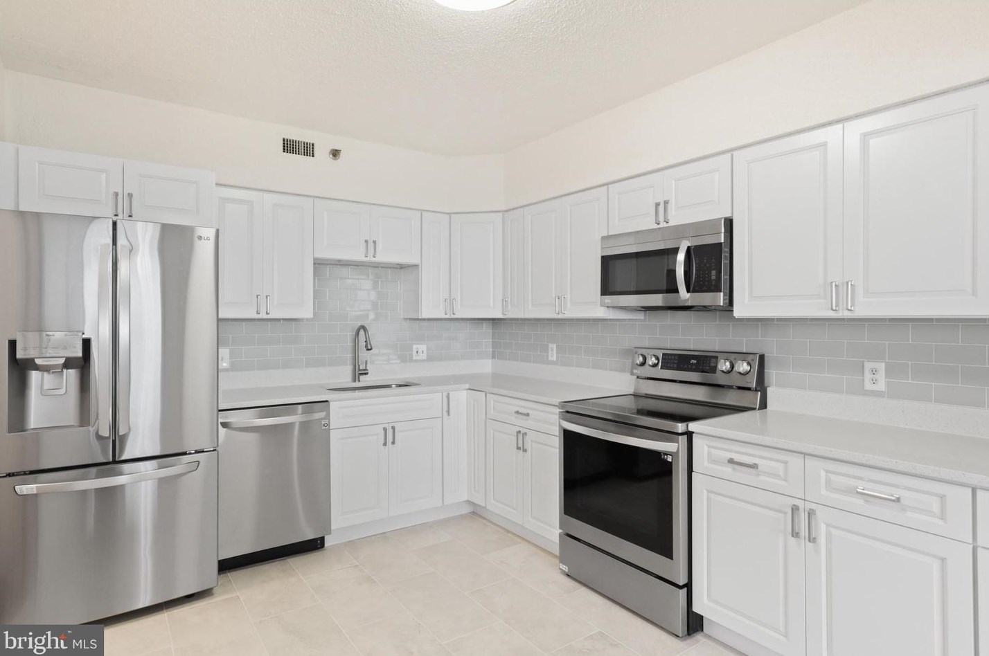 5501 Seminary Rd Apt 1307s, Falls Church, VA