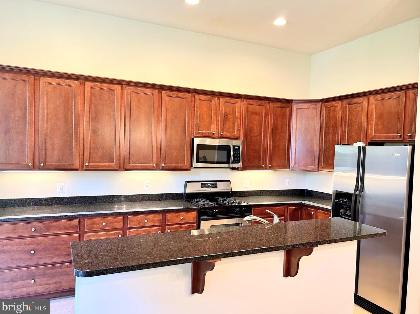 5981 Meadow Brook Dr, Springfield VA  22015-3381 exterior