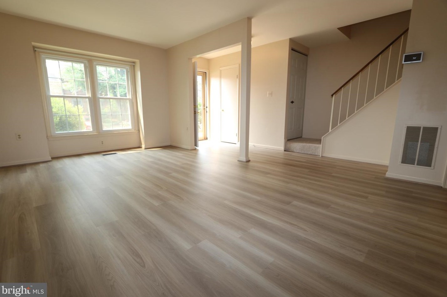 5516 Akridge Ct, Fairfax, VA 22032-4042