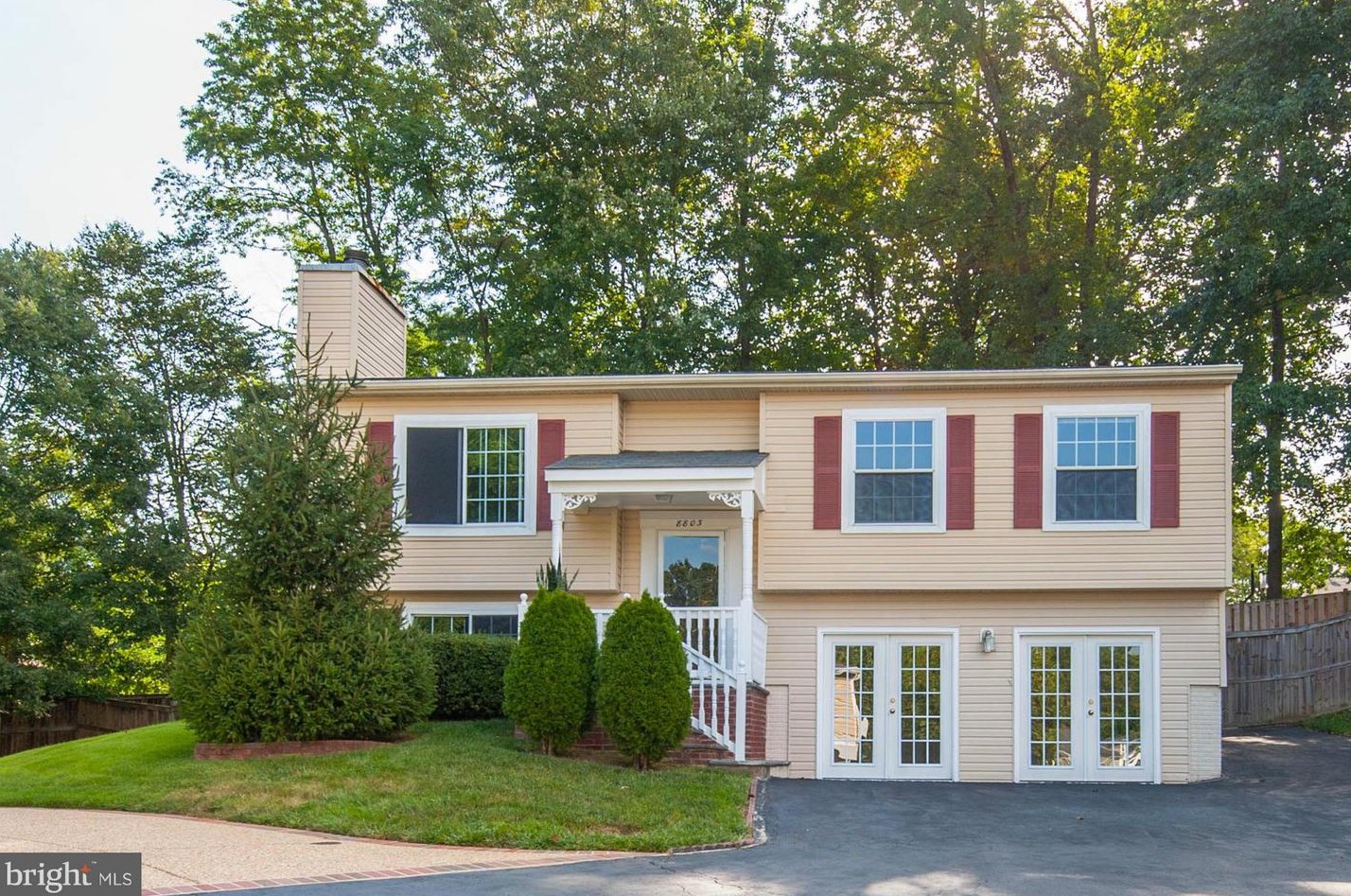 8803 Moverly Ct, Springfield, VA 22152